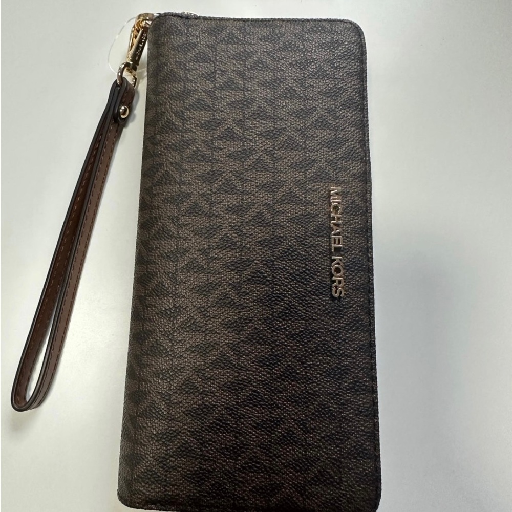 Michael kors wallet